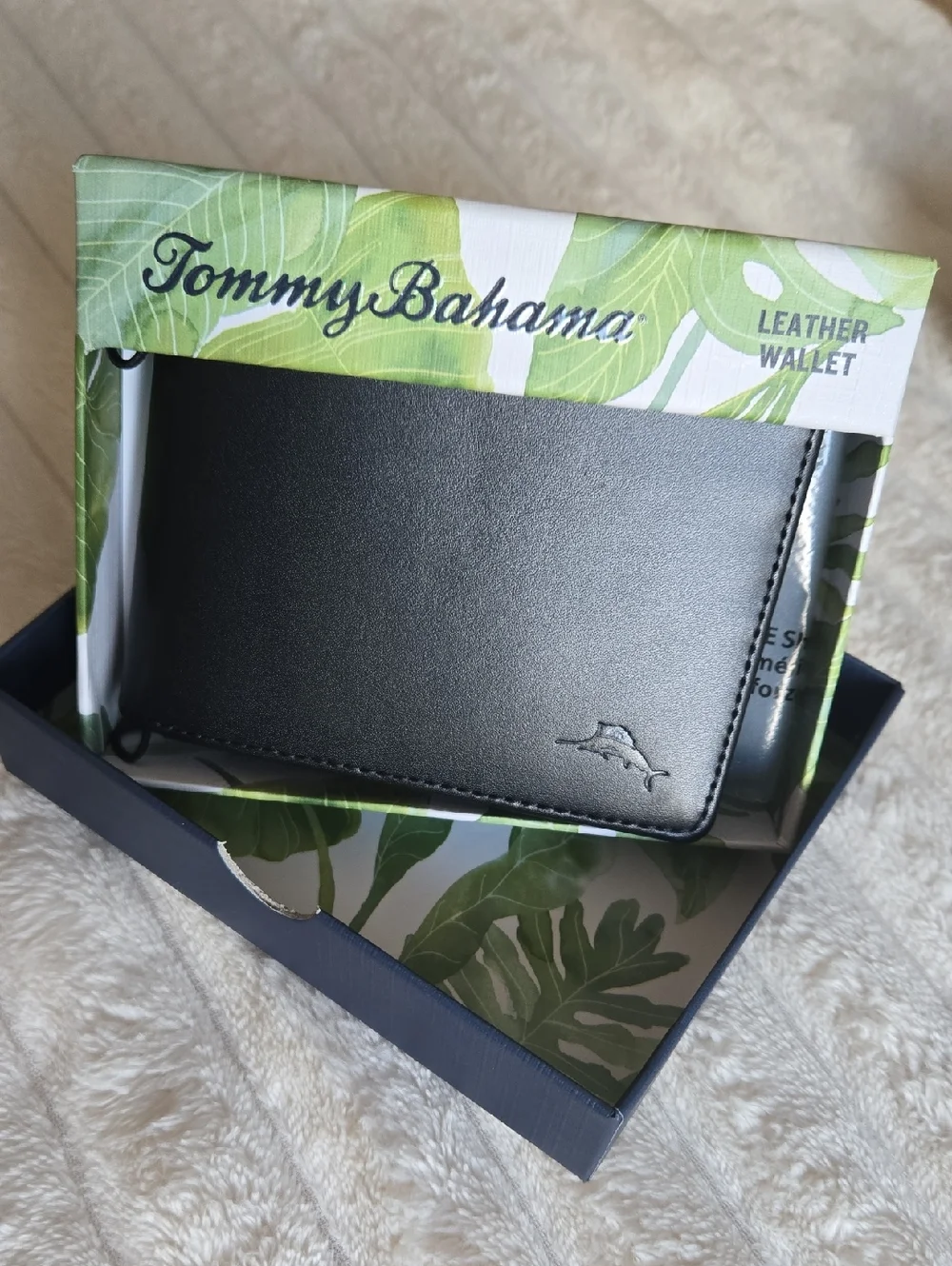 Tommy Bahama Leather Slimfold Black Wallet NIB